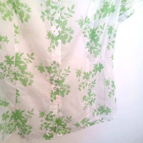 Cotton Short Sleeve Shirt with Spring Floral - Picture 8 of 10